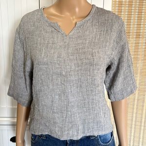🛍 Small “shades of Linen” brand gray linen top